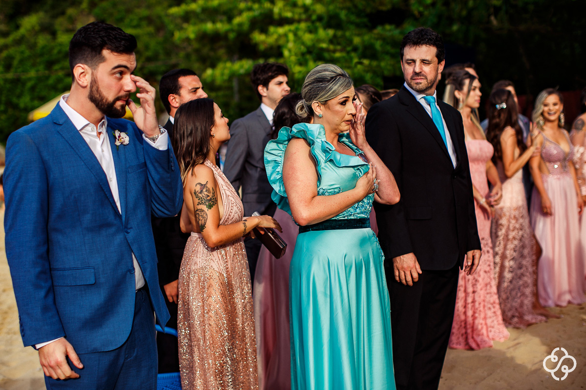 Cerimônia de casamento Sabores do Mar Praia em Balneário Camboriú - SC | Praia de Laranjeiras | Fotógrafo de Casamento | Casamento na Praia | Casamento de Dia | Casamento Pé na Areia | Casamento Danielle e Daniel | www.rafaelsantosfotografia.com.br