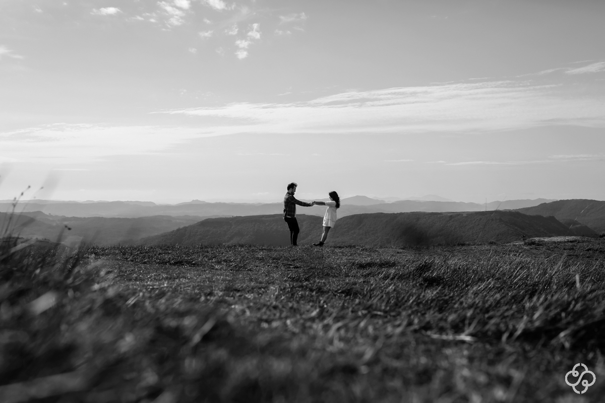 Pré Casamento Serra Catarinense | Rancho Queimado - SC | Morro da Boa Vista | Débora e Ismael | Book Casal | Ensaio Casal | Fotógrafo de Casamento | Fotógrafo de Bodas | Parejas | www.rafaelsantosfotografia.com.br