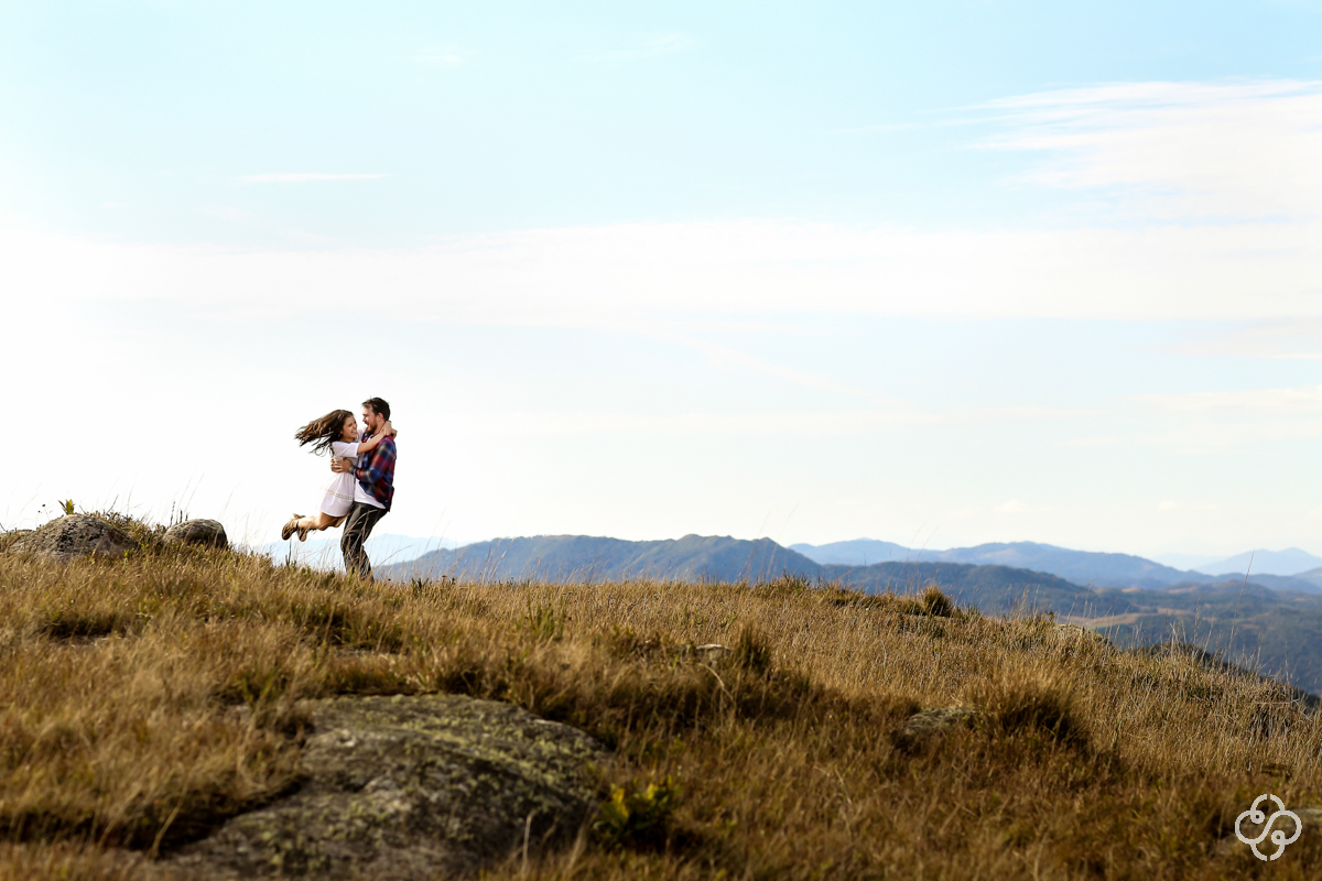 Pré Casamento Serra Catarinense | Rancho Queimado - SC | Morro da Boa Vista | Débora e Ismael | Book Casal | Ensaio Casal | Fotógrafo de Casamento | Fotógrafo de Bodas | Parejas | www.rafaelsantosfotografia.com.br
