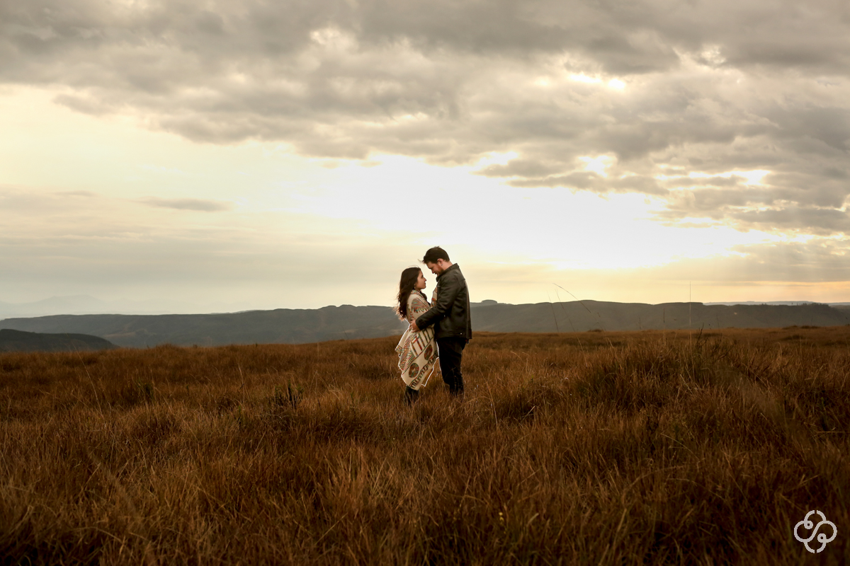 Pré Casamento Serra Catarinense | Rancho Queimado - SC | Morro da Boa Vista | Débora e Ismael | Book Casal | Ensaio Casal | Fotógrafo de Casamento | Fotógrafo de Bodas | Parejas | www.rafaelsantosfotografia.com.br