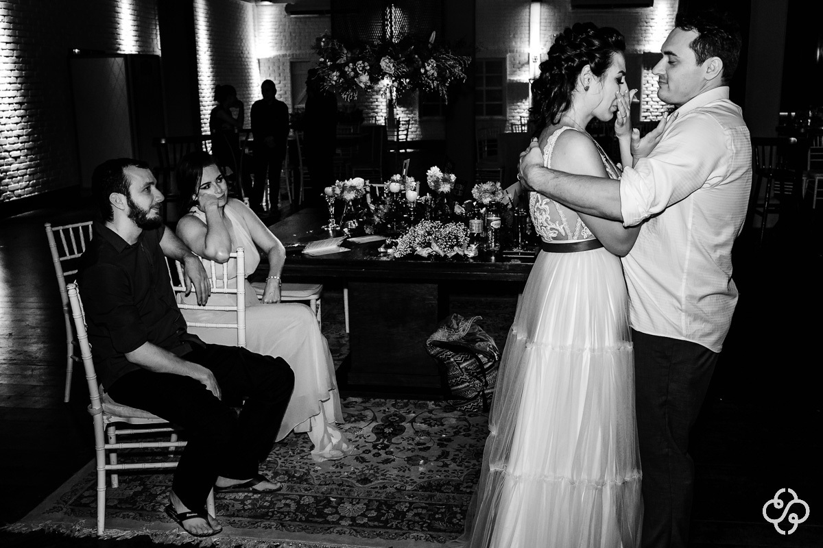 Balada de casamento Espaço Garden em Camboriú - SC | Fotógrafo de Casamento | Casamento no Campo | Casamento de Dia | Casamento ao Ar Livre | Casamento Tais e Ricardo | www.rafaelsantosfotografia.com.br