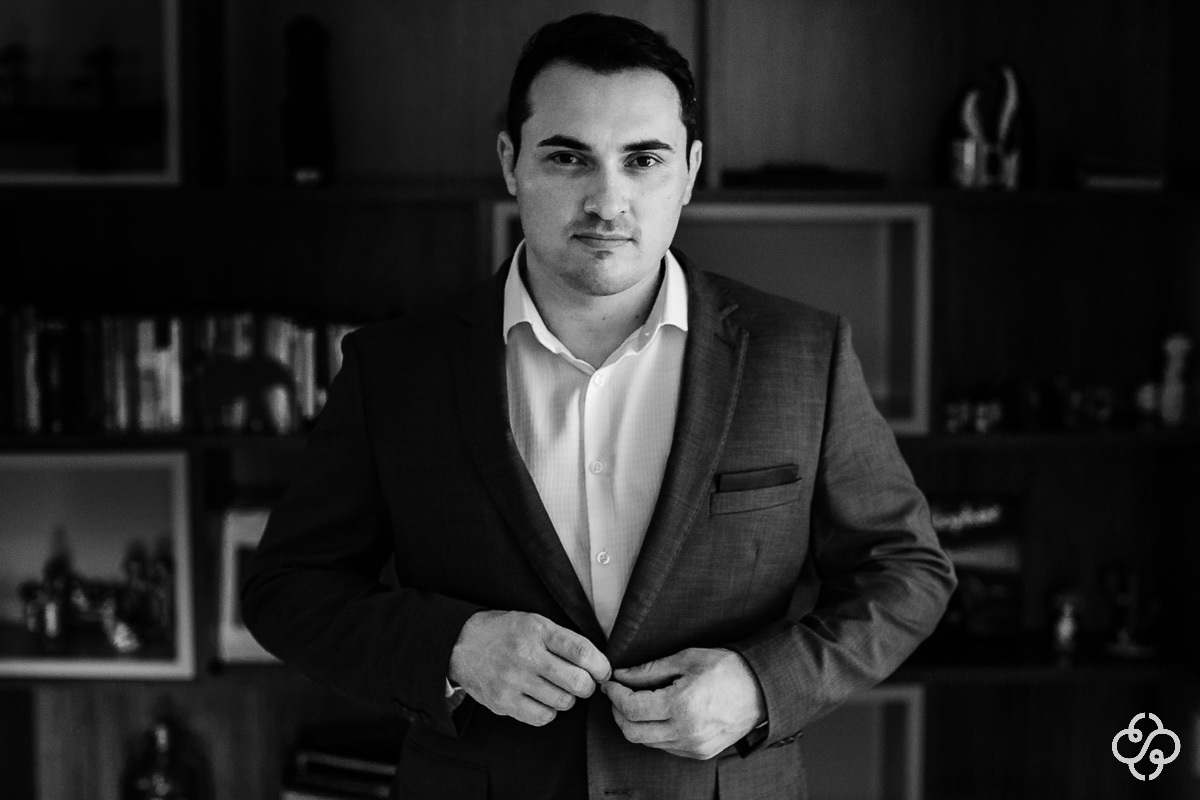 Making-of Noivo em casa Itapema - SC | Fotógrafo de Casamento | Itapema | Casamento no Campo | Espaço Garden - Camboriú |  Casamento Tais e Ricardo | www.rafaelsantosfotografia.com.br