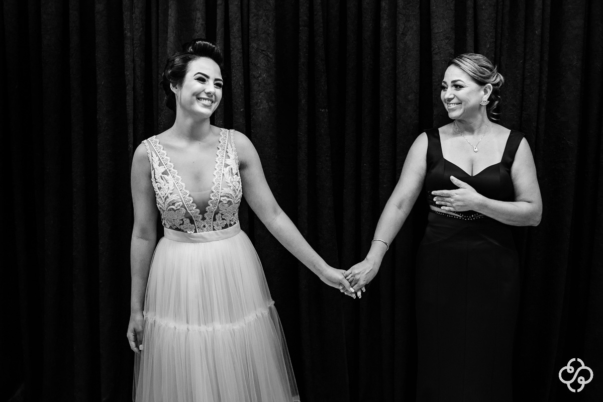 Making-of Noiva Salão Ellegance Balneário Camboriú - SC | Make-Up Noiva | Beauty | Fotógrafo de Casamento | Balneário Camboriú | Casamento no Campo | Casamento Tais e Ricardo | www.rafaelsantosfotografia.com.br