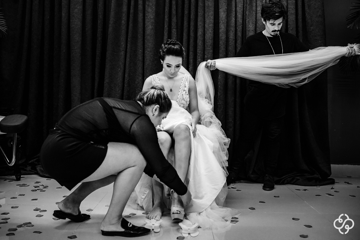 Making-of Noiva Salão Ellegance Balneário Camboriú - SC | Make-Up Noiva | Beauty | Fotógrafo de Casamento | Balneário Camboriú | Casamento no Campo | Casamento Tais e Ricardo | www.rafaelsantosfotografia.com.br