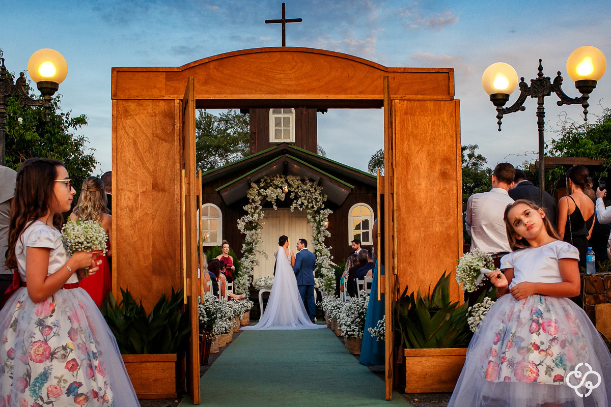 Cerimônia de casamento Espaço Garden em Camboriú - SC | Fotógrafo de Casamento | Casamento no Campo | Casamento de Dia | Casamento ao Ar Livre | Casamento Tais e Ricardo | www.rafaelsantosfotografia.com.br