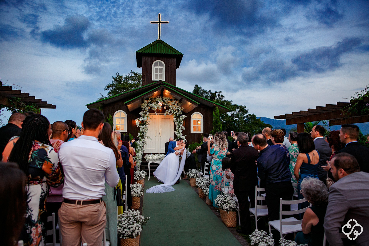Cerimônia de casamento Espaço Garden em Camboriú - SC | Fotógrafo de Casamento | Casamento no Campo | Casamento de Dia | Casamento ao Ar Livre | Casamento Tais e Ricardo | www.rafaelsantosfotografia.com.br