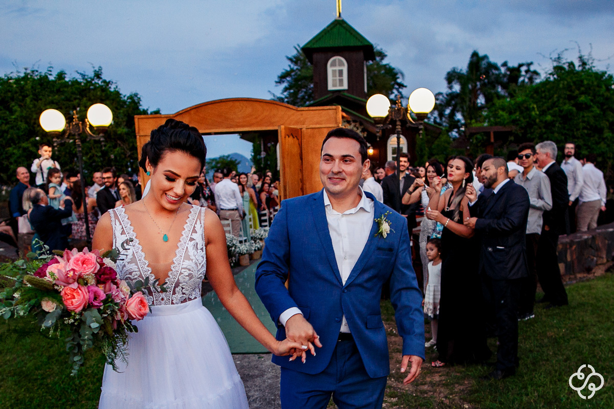 Cerimônia de casamento Espaço Garden em Camboriú - SC | Fotógrafo de Casamento | Casamento no Campo | Casamento de Dia | Casamento ao Ar Livre | Casamento Tais e Ricardo | www.rafaelsantosfotografia.com.br