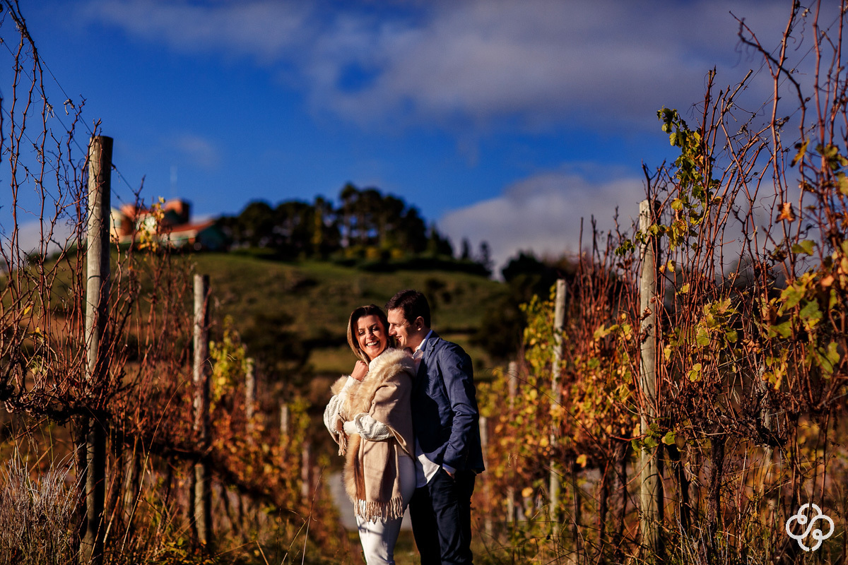Pré Wedding | Ensaio Pré Casamento na Vinícola Villa Francioni | São Joaquim - SC | Serra Catarinense | Aline e Davi | Campo | Book Casal | Ensaio Casal | Fotógrafo de Casamento | Fotógrafo de Bodas | Parejas | www.rafaelsantosfotografia.com.br