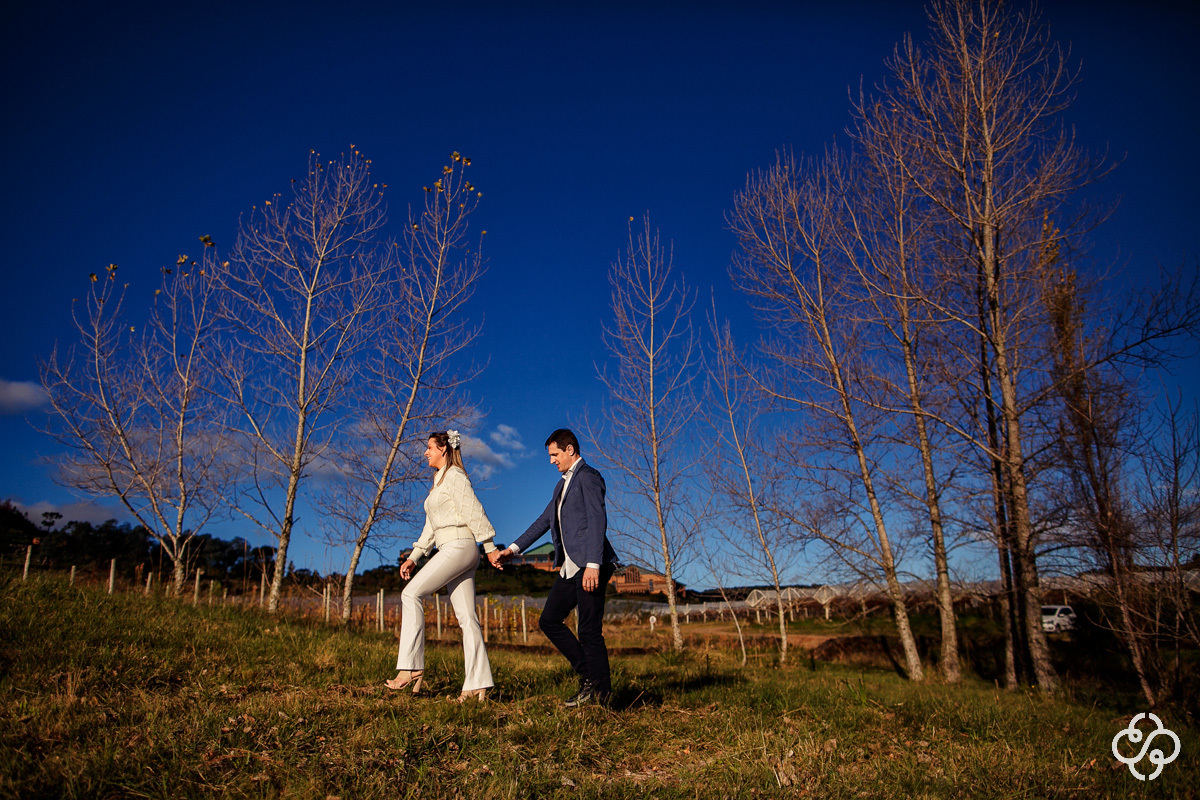 Pré Wedding | Ensaio Pré Casamento na Vinícola Villa Francioni | São Joaquim - SC | Serra Catarinense | Aline e Davi | Campo | Book Casal | Ensaio Casal | Fotógrafo de Casamento | Fotógrafo de Bodas | Parejas | www.rafaelsantosfotografia.com.br