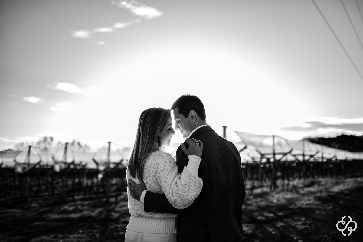 Pré Wedding | Ensaio Pré Casamento na Vinícola Villa Francioni | São Joaquim - SC | Serra Catarinense | Aline e Davi | Campo | Book Casal | Ensaio Casal | Fotógrafo de Casamento | Fotógrafo de Bodas | Parejas | www.rafaelsantosfotografia.com.br