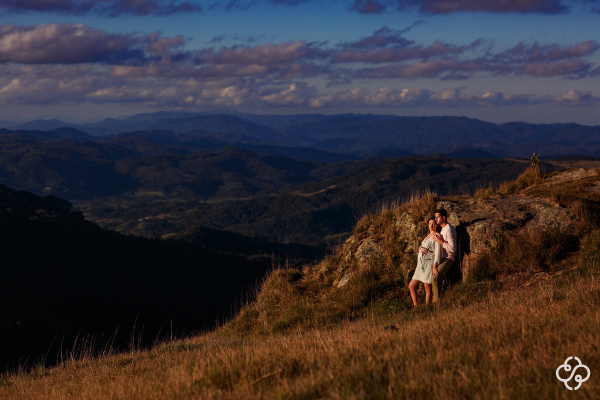Ensaio Gestante no Morro da Boa Vista | Rancho Queimado - SC | Serra Catarinense | Mari e Léo | Campo | Book Grávida | Ensaio Família | Fotógrafo de Gestante | Fotógrafo de Família | Gestante | www.rafaelsantosfotografia.com.br