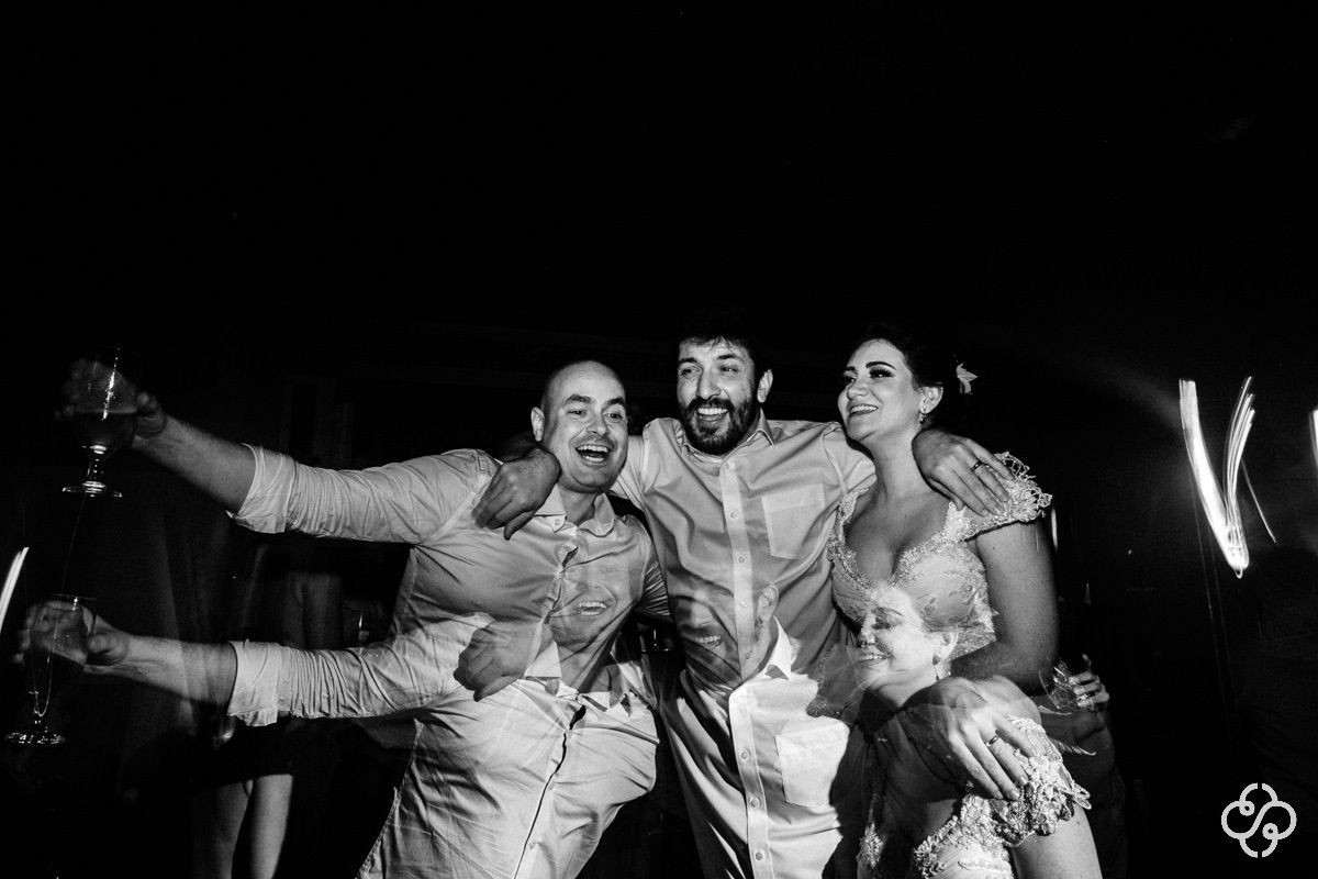 Balada de casamento Estaleiro Guest House Balneário Camboriú - SC | Fotógrafo de Casamento | Casamento na Praia | Casamento de Dia | Casamento ao Ar Livre | Casamento Natália e Maurício | Destination Wedding | www.rafaelsantosfotografia.com.br