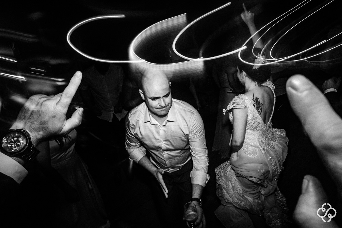 Balada de casamento Estaleiro Guest House Balneário Camboriú - SC | Fotógrafo de Casamento | Casamento na Praia | Casamento de Dia | Casamento ao Ar Livre | Casamento Natália e Maurício | Destination Wedding | www.rafaelsantosfotografia.com.br