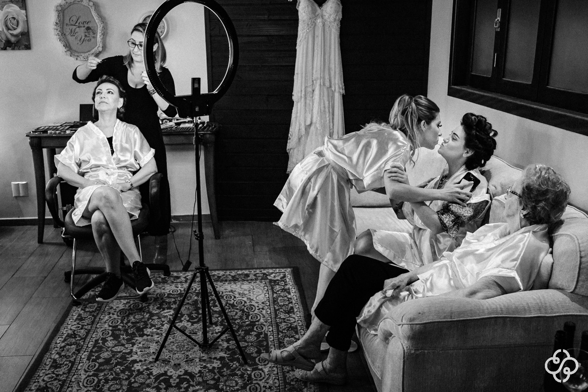 Making-of Noiva Estaleiro Guest House Balneário Camboriú - SC | Make-Up Noiva | Beauty | Fotógrafo de Casamento | Balneário Camboriú | Casamento na Praia | Casamento Natália e Maurício | Destination Wedding | www.rafaelsantosfotografia.com.br