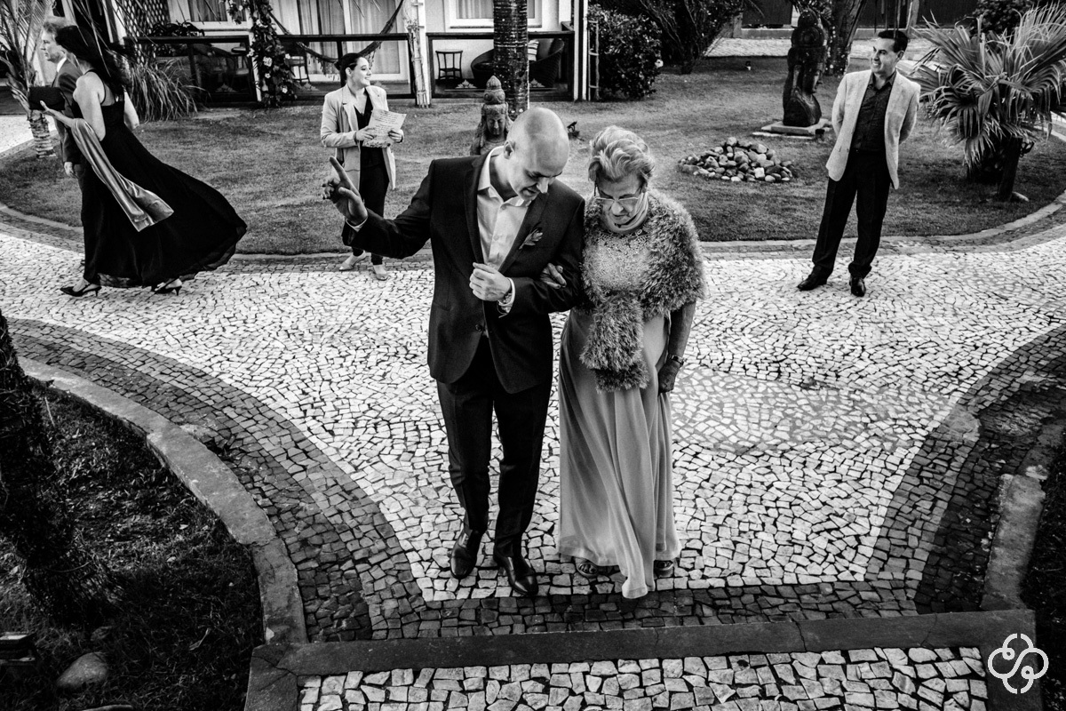 Making-of Noivo Estaleiro Guest House Balneário Camboriú - SC |   Fotógrafo de Casamento | Balneário Camboriú | Estaleiro Guest House| Casamento na Praia | Casamento Natália e Maurício | Destination Wedding | www.rafaelsantosfotografia.com.br