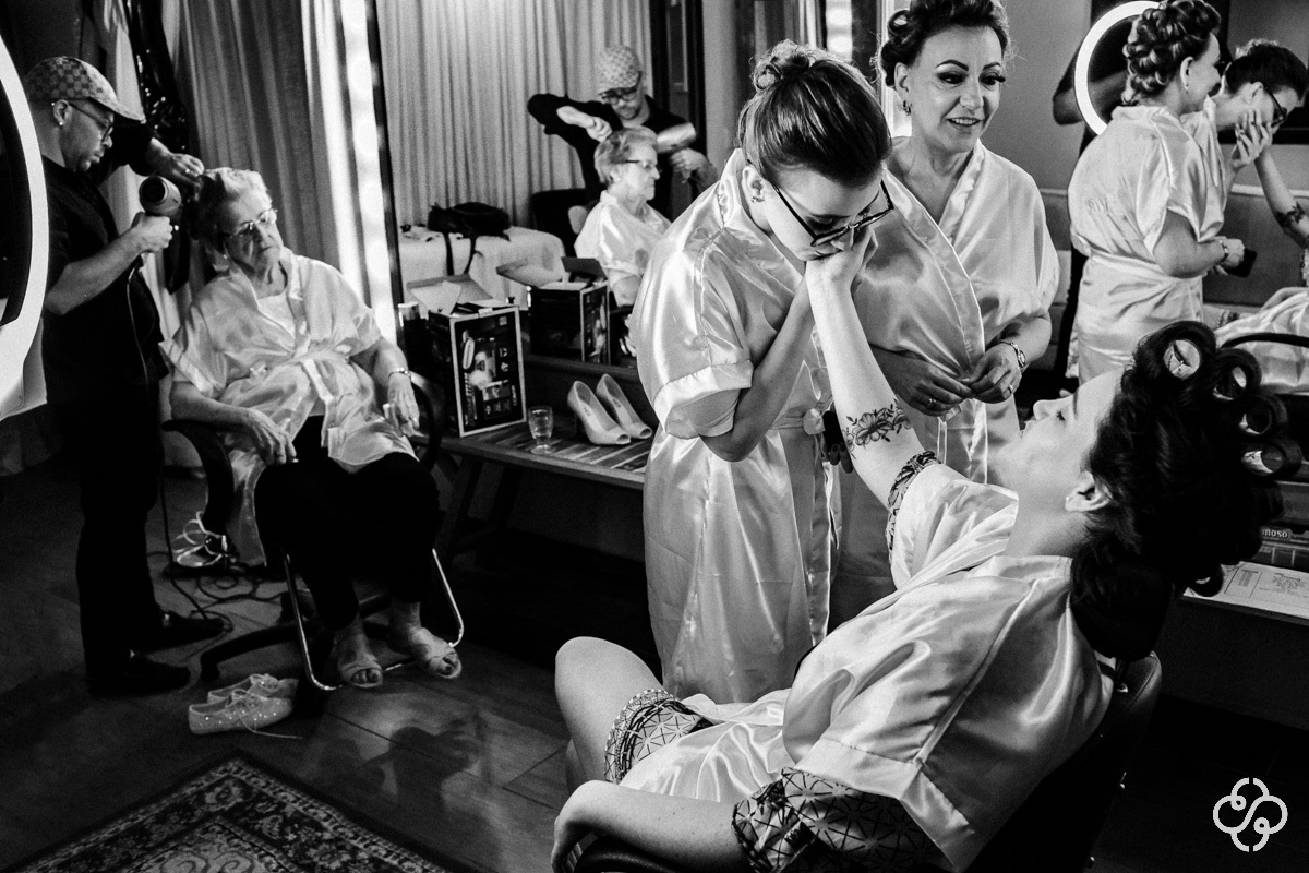 Making-of Noiva Estaleiro Guest House Balneário Camboriú - SC | Make-Up Noiva | Beauty | Fotógrafo de Casamento | Balneário Camboriú | Casamento na Praia | Casamento Natália e Maurício | Destination Wedding | www.rafaelsantosfotografia.com.br