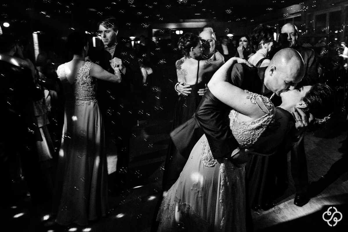 Balada de casamento Estaleiro Guest House Balneário Camboriú - SC | Fotógrafo de Casamento | Casamento na Praia | Casamento de Dia | Casamento ao Ar Livre | Casamento Natália e Maurício | Destination Wedding | www.rafaelsantosfotografia.com.br