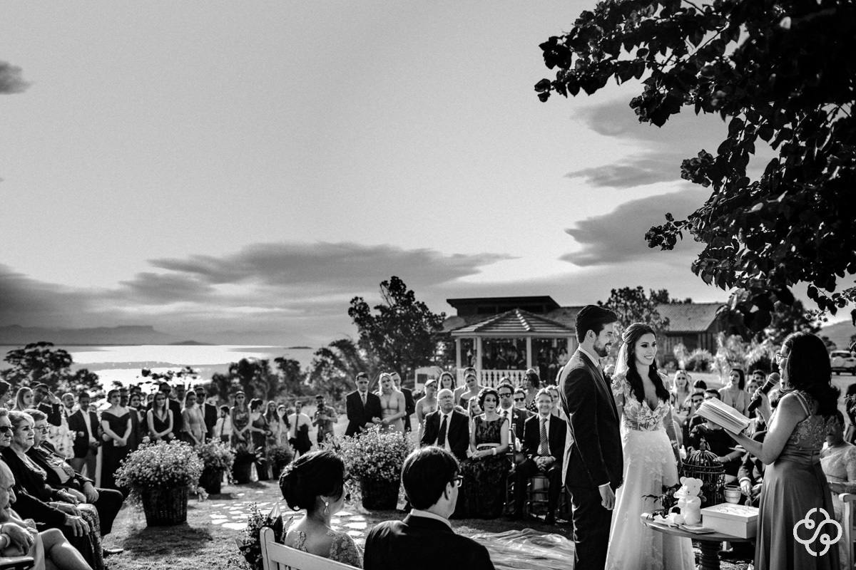 Cerimônia de Casamento Villa Casarão em Florianópolis - SC | Fotógrafo de Casamento | Destination Wedding | Casamento no Campo | Casamento de Dia | Casamento ao Ar Livre | Casamento Gláucia e Alfredo | www.rafaelsantosfotografia.com.br