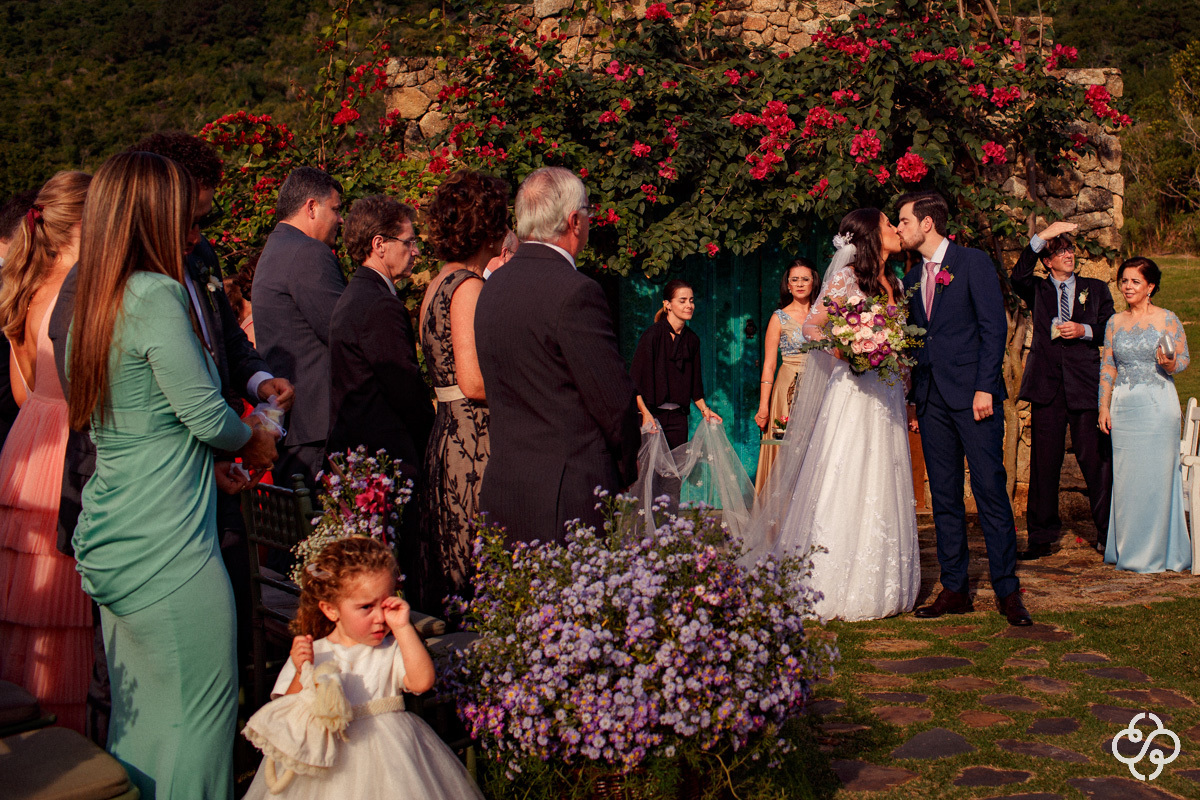 Cerimônia de Casamento Villa Casarão em Florianópolis - SC | Fotógrafo de Casamento | Destination Wedding | Casamento no Campo | Casamento de Dia | Casamento ao Ar Livre | Casamento Gláucia e Alfredo | www.rafaelsantosfotografia.com.br