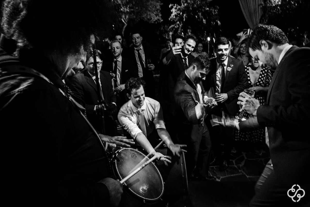 Balada de Casamento Villa Casarão em Florianópolis - SC | Fotógrafo de Casamento | Destination Wedding | Casamento no Campo | Casamento de Dia | Casamento ao Ar Livre | Casamento Gláucia e Alfredo | www.rafaelsantosfotografia.com.br