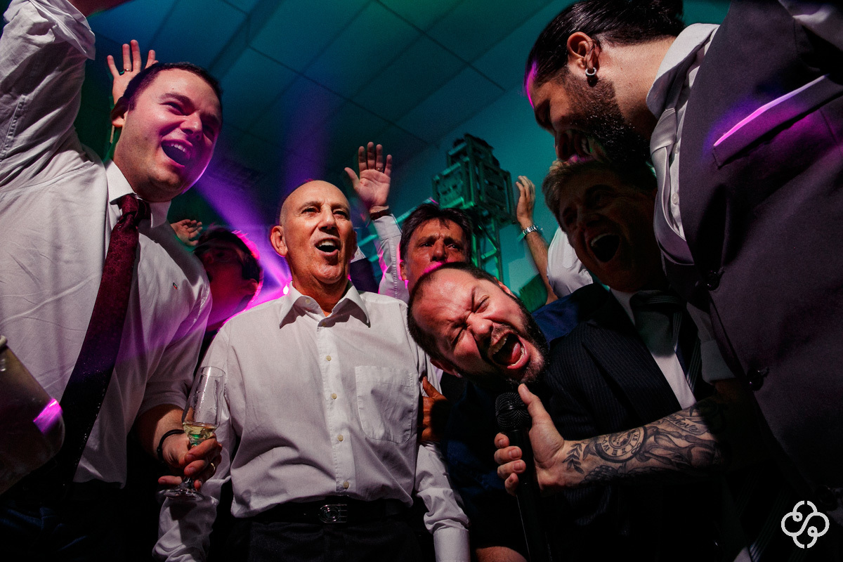 Balada de Casamento Pátio Venâncio em Joinville - SC | Fotógrafo de Casamento | Destination Wedding | Casamento no Campo | Casamento de Dia | Casamento ao Ar Livre |  Casamento Maíra e Rodrigo | www.rafaelsantosfotografia.com.br