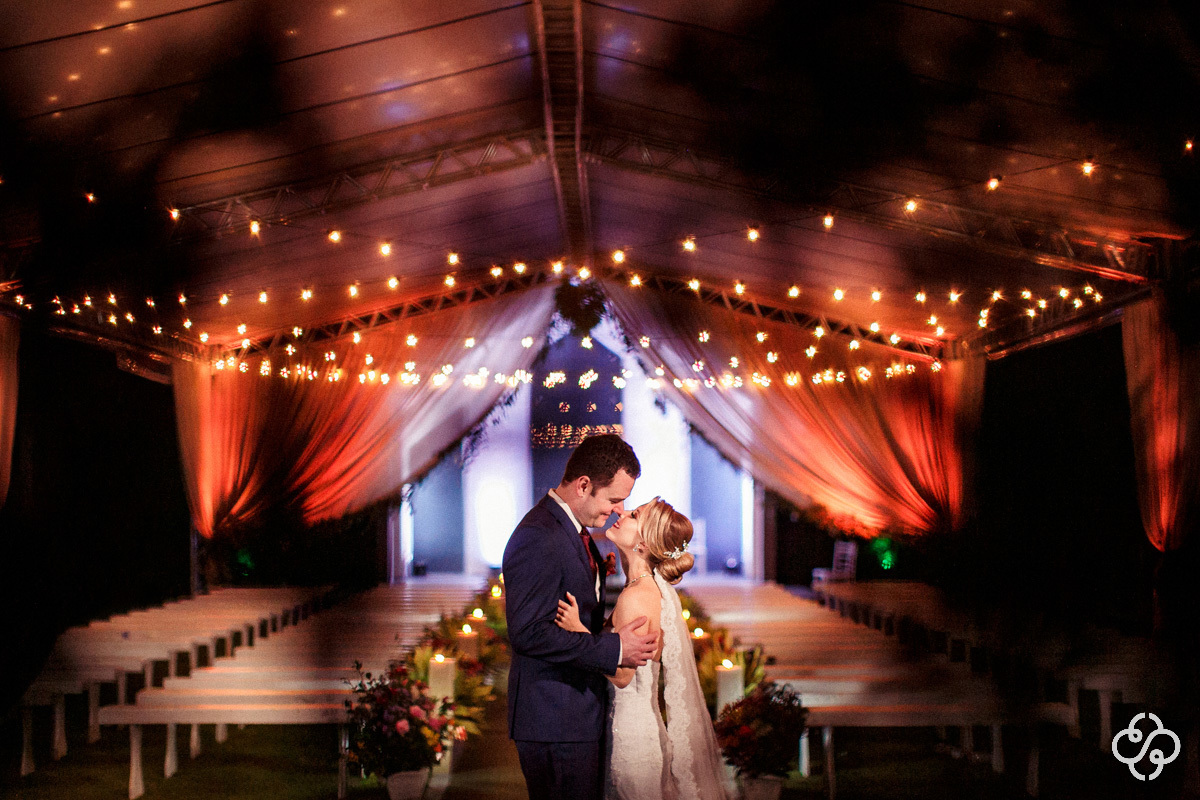 Cerimônia de Casamento Pátio Venâncio em Joinville - SC | Fotógrafo de Casamento | Destination Wedding | Casamento no Campo | Casamento de Dia | Casamento ao Ar Livre |  Casamento Maíra e Rodrigo | www.rafaelsantosfotografia.com.br