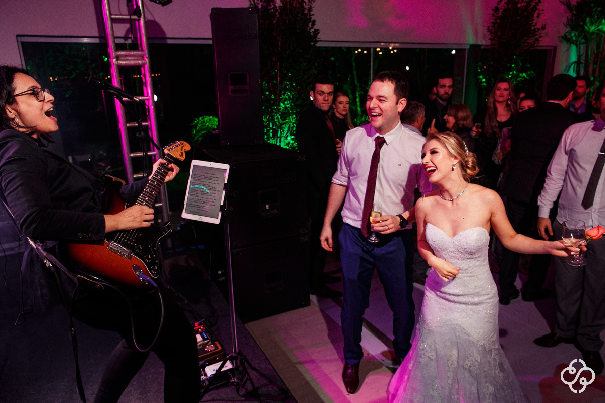 Balada de Casamento Pátio Venâncio em Joinville - SC | Fotógrafo de Casamento | Destination Wedding | Casamento no Campo | Casamento de Dia | Casamento ao Ar Livre |  Casamento Maíra e Rodrigo | www.rafaelsantosfotografia.com.br