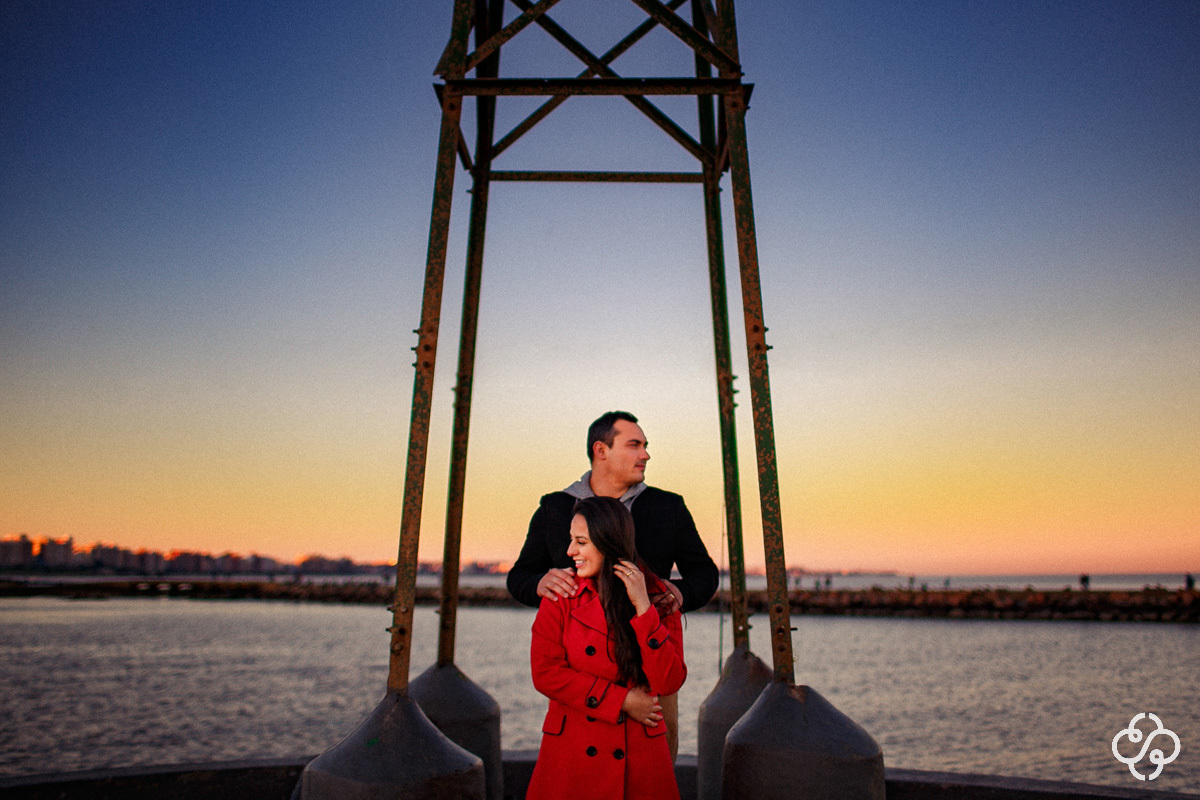 Pré Wedding | Ensaio Pré Casamento em Montevidéo | Uruguai | Tais e Ricardo | Praia | Book Casal | Ensaio Casal | Fotógrafo de Casamento | Fotógrafo de Bodas | Parejas | www.rafaelsantosfotografia.com.br