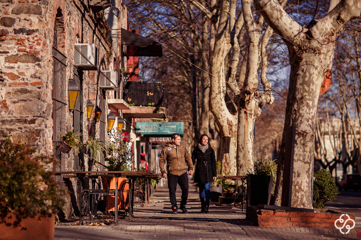 Pré Wedding | Ensaio Pré Casamento em Colônia Del Sacramento | Uruguai | Tais e Ricardo | Praia | Book Casal | Ensaio Casal | Fotógrafo de Casamento | Fotógrafo de Bodas | Parejas | www.rafaelsantosfotografia.com.br