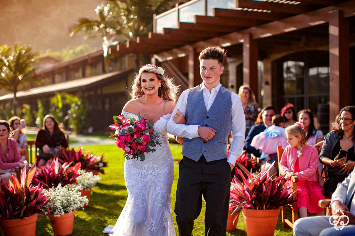 Cerimônia de Casamento Pousada Atalaia do Mariscal em Bombinhas - SC | Fotógrafo de Casamento | Destination Wedding | Casamento na Praia | Casamento de Dia | Casamento ao Ar Livre |  Casamento Luly e Júnior | www.rafaelsantosfotografia.com.