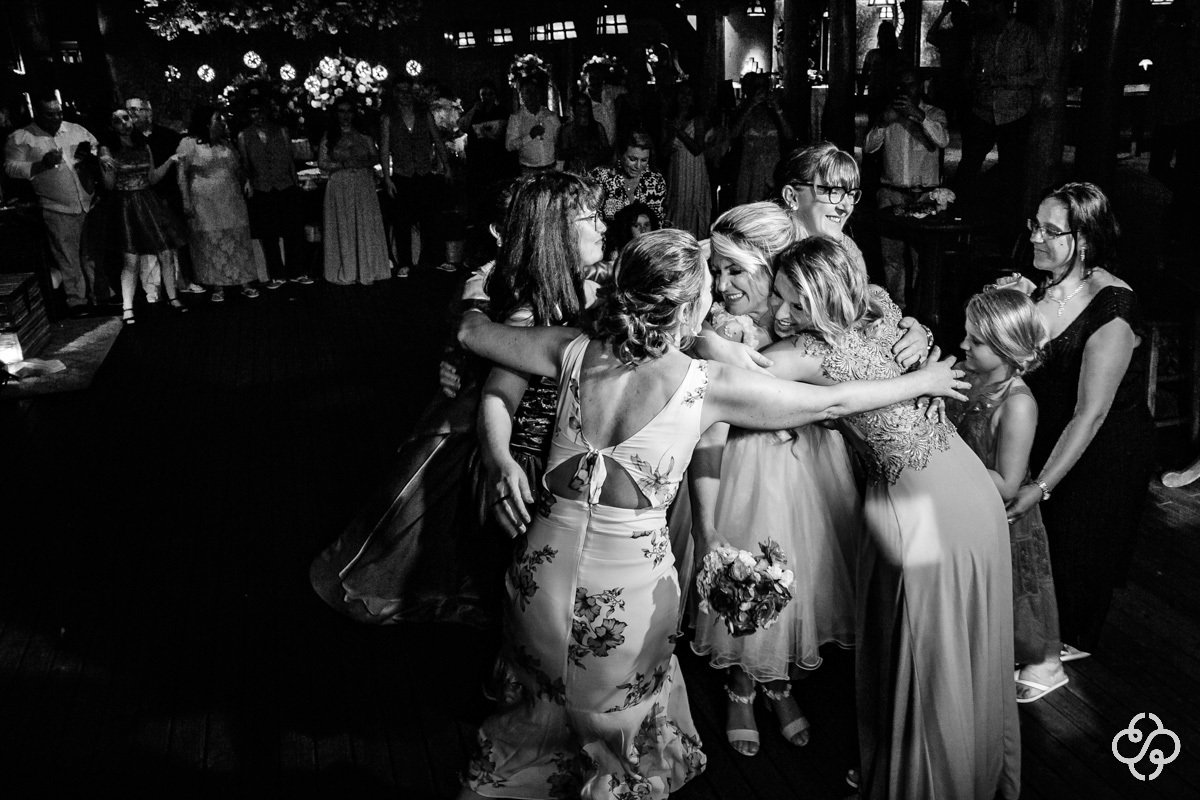 Balada de Casamento Pousada Atalaia do Mariscal em Bombinhas - SC | Fotógrafo de Casamento | Destination Wedding | Casamento na Praia | Casamento de Dia | Casamento ao Ar Livre |  Casamento Luly e Júnior | www.rafaelsantosfotografia.com.