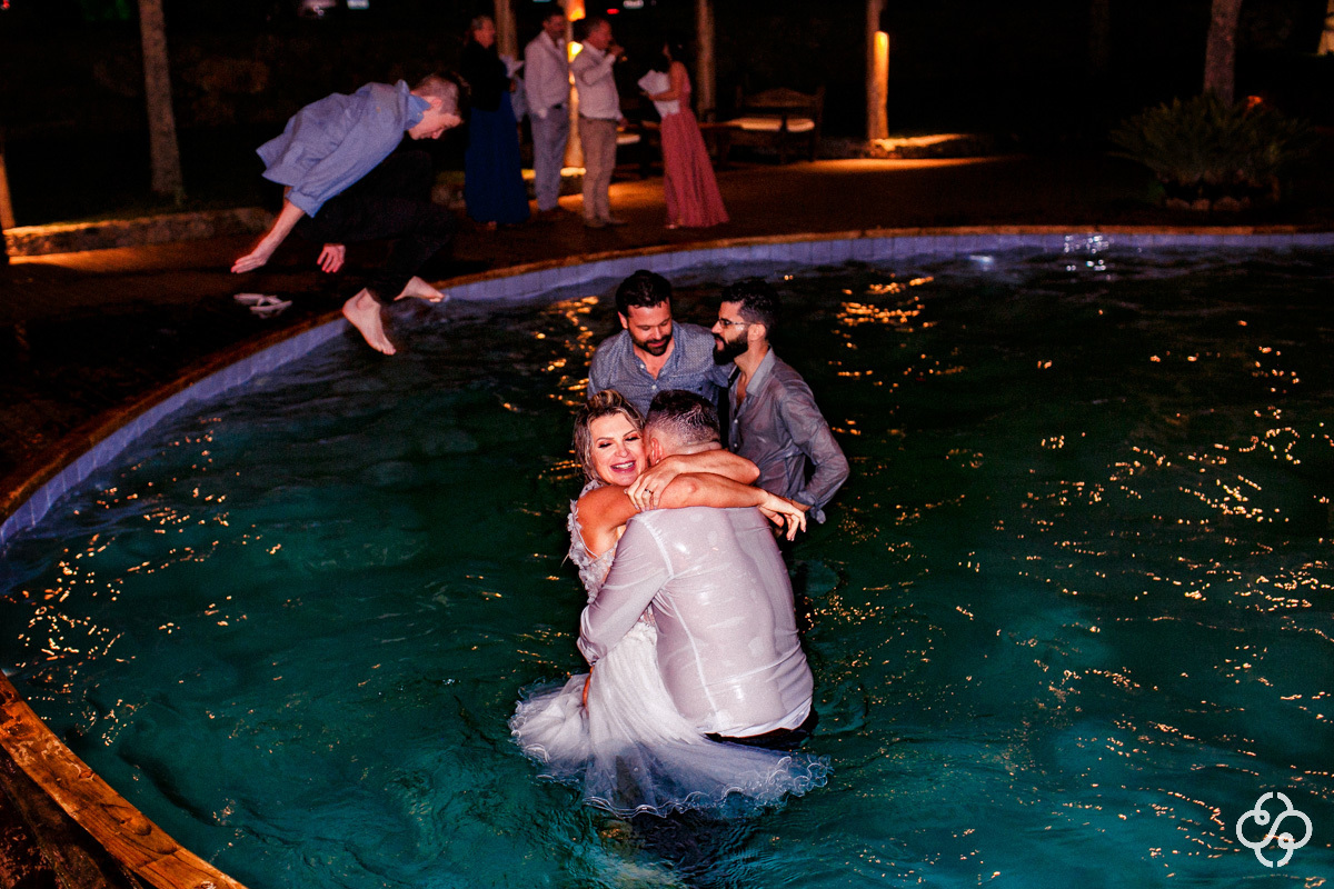 Balada de Casamento Pousada Atalaia do Mariscal em Bombinhas - SC | Fotógrafo de Casamento | Destination Wedding | Casamento na Praia | Casamento de Dia | Casamento ao Ar Livre |  Casamento Luly e Júnior | www.rafaelsantosfotografia.com.