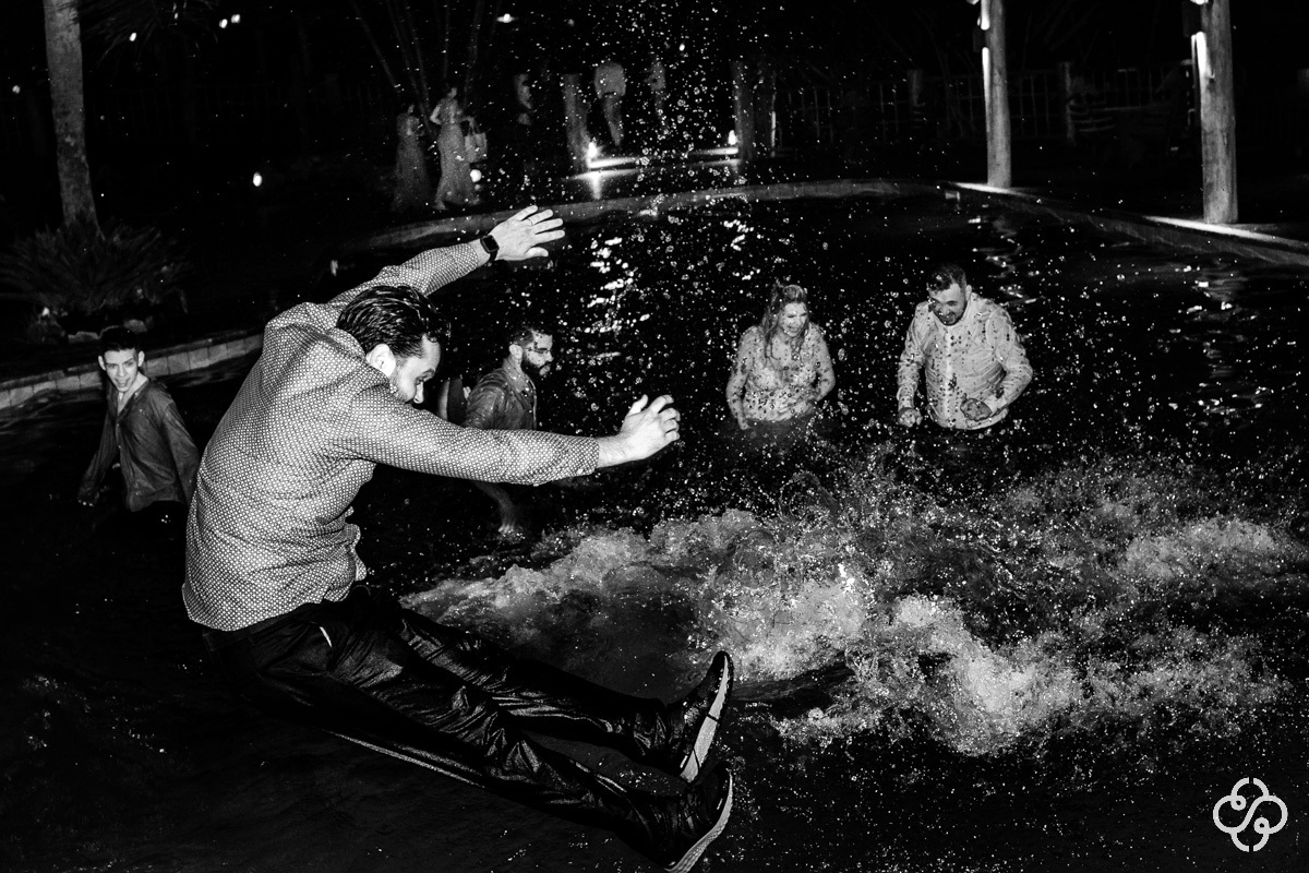 Balada de Casamento Pousada Atalaia do Mariscal em Bombinhas - SC | Fotógrafo de Casamento | Destination Wedding | Casamento na Praia | Casamento de Dia | Casamento ao Ar Livre |  Casamento Luly e Júnior | www.rafaelsantosfotografia.com.