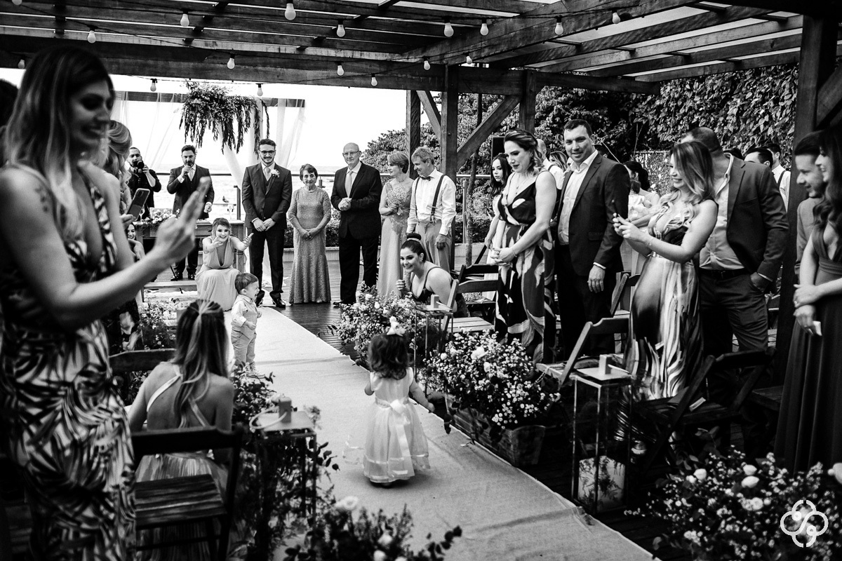 Cerimônia de Casamento Restaurante Casa da Praia em Bombinhas - SC | Fotógrafo de Casamento | Destination Wedding | Casamento na Praia | Casamento de Dia | Casamento ao Ar Livre |  Casamento Adi e Edilson | www.rafaelsantosfotografia.com.