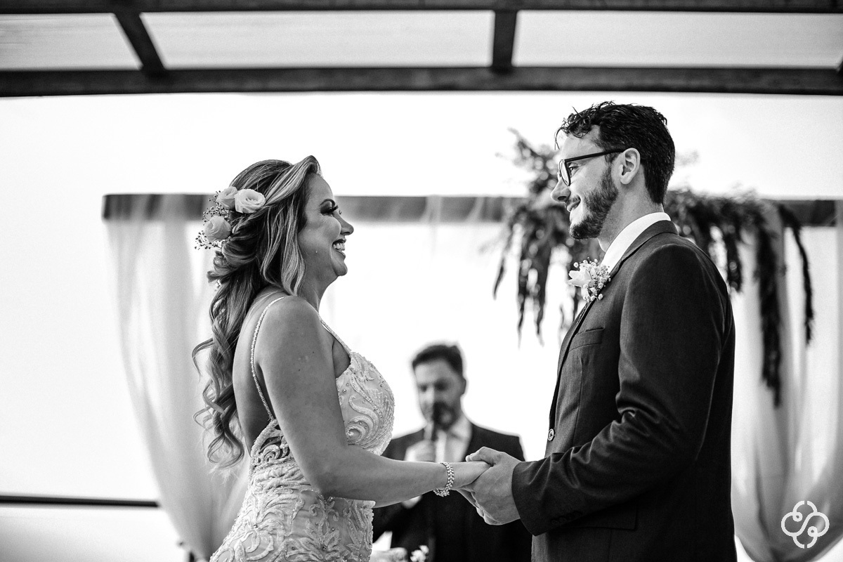 Cerimônia de Casamento Restaurante Casa da Praia em Bombinhas - SC | Fotógrafo de Casamento | Destination Wedding | Casamento na Praia | Casamento de Dia | Casamento ao Ar Livre |  Casamento Adi e Edilson | www.rafaelsantosfotografia.com.