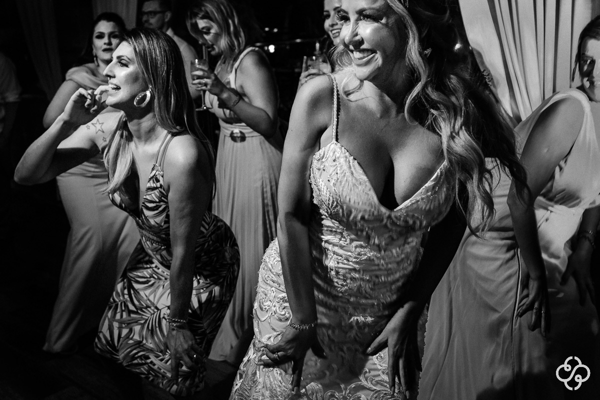 Balada de Casamento Restaurante Casa da Praia em Bombinhas - SC | Fotógrafo de Casamento | Destination Wedding | Casamento na Praia | Casamento de Dia | Casamento ao Ar Livre |  Casamento Adi e Edilson | www.rafaelsantosfotografia.com.