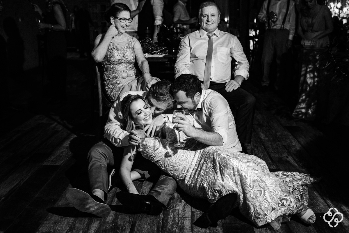 Balada de Casamento Restaurante Casa da Praia em Bombinhas - SC | Fotógrafo de Casamento | Destination Wedding | Casamento na Praia | Casamento de Dia | Casamento ao Ar Livre |  Casamento Adi e Edilson | www.rafaelsantosfotografia.com.