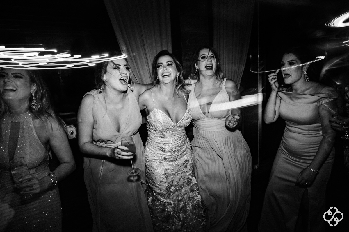 Balada de Casamento Restaurante Casa da Praia em Bombinhas - SC | Fotógrafo de Casamento | Destination Wedding | Casamento na Praia | Casamento de Dia | Casamento ao Ar Livre |  Casamento Adi e Edilson | www.rafaelsantosfotografia.com.