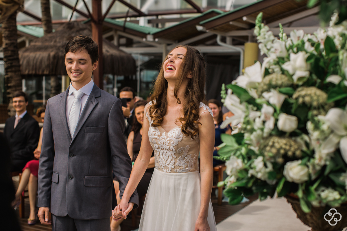 Casamento na Praia | Casamento de dia | Cerimônia de Casamento Hotel Costa Norte Ponta das Canas | Florianópolis - SC | Daria e Marcos | Fotógrafo de Casamento | Foto de Casamento | Fotógrafo Destination Wedding | Destino de Casamento | Casamento |