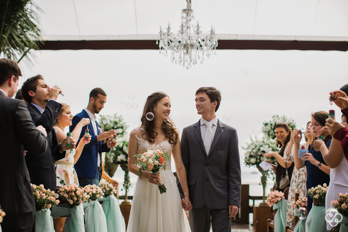 Casamento na Praia | Casamento de dia | Cerimônia de Casamento Hotel Costa Norte Ponta das Canas | Florianópolis - SC | Daria e Marcos | Fotógrafo de Casamento | Foto de Casamento | Fotógrafo Destination Wedding | Destino de Casamento | Casamento |