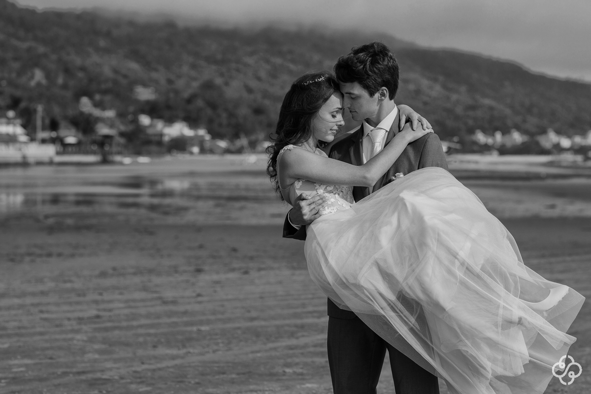 Casamento na Praia | Casamento de dia | Cerimônia de Casamento Hotel Costa Norte Ponta das Canas | Florianópolis - SC | Daria e Marcos | Fotógrafo de Casamento | Foto de Casamento | Fotógrafo Destination Wedding | Destino de Casamento | Casamento |