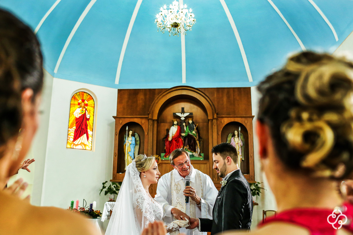 Cerimônia de Casamento Igreja Matriz de Campo Alegre - SC | Casamento Sociedade Desportiva de São Bento do Sul - SC | Fotógrafo de Casamento | Foto de Casamento | Fotógrafo Destination Wedding | Destino de Casamento | www.rafaelsantosfotografia.com.br