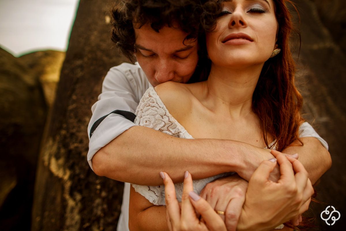 Pré Casamento Nascer do Sol | Balneário Camboriú - SC | Praia Taquaras | Naiara e João Paulo | Book Casal | Fotógrafo de Casamento | Fotógrafo de Bodas | Parejas | www.rafaelsantosfotografia.com.br