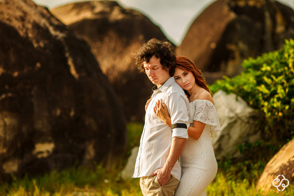 Pré Casamento Nascer do Sol | Balneário Camboriú - SC | Praia Taquaras | Naiara e João Paulo | Book Casal | Fotógrafo de Casamento | Fotógrafo de Bodas | Parejas | www.rafaelsantosfotografia.com.br