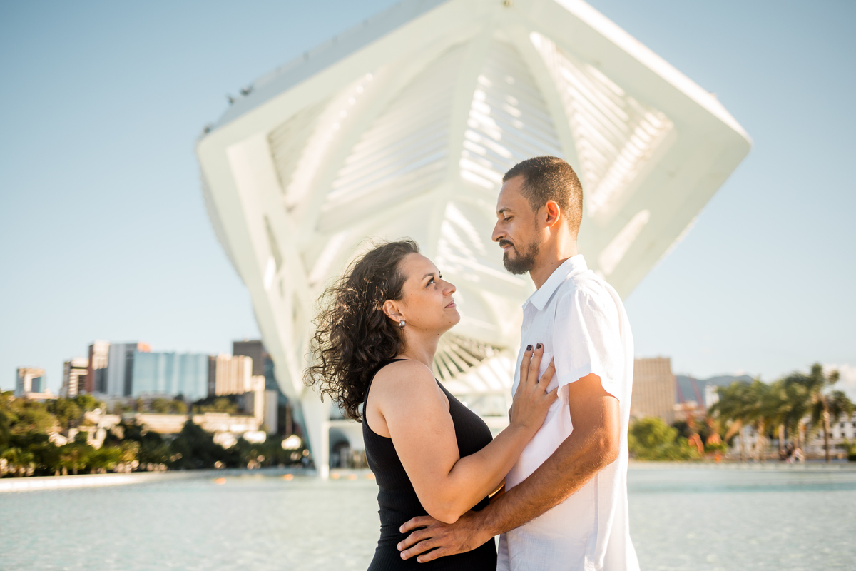 Ensaio de Pré Casamento no Museu do Amanhã - RJ