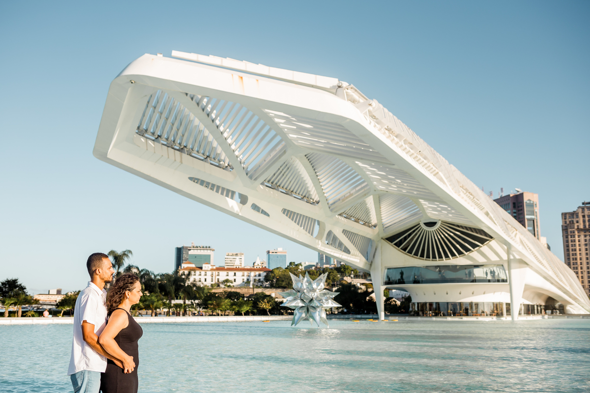 Ensaio de Pré Casamento no Museu do Amanhã - RJ