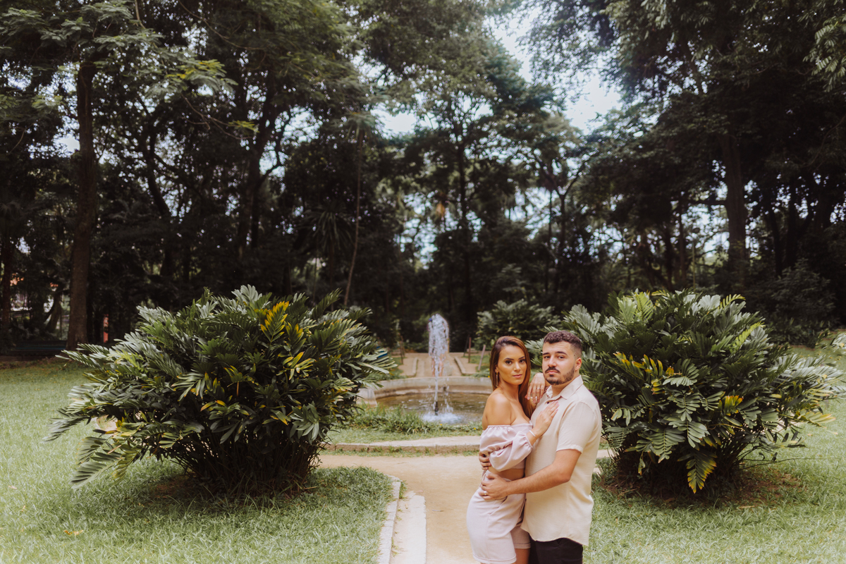 Ensaio de Casal no Parque Lage - Jardim Botânico - RJ