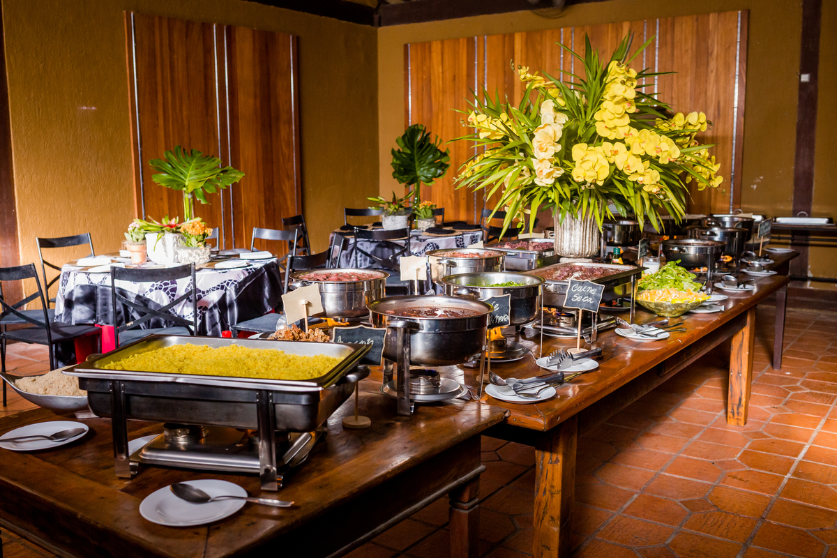 Feijoada com Grupo Samba da Mulher