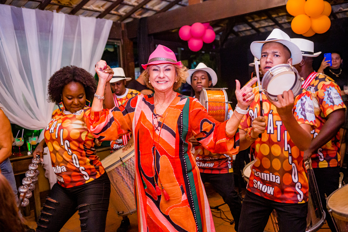 Aniversário com Apresentação Galáticos Samba Show