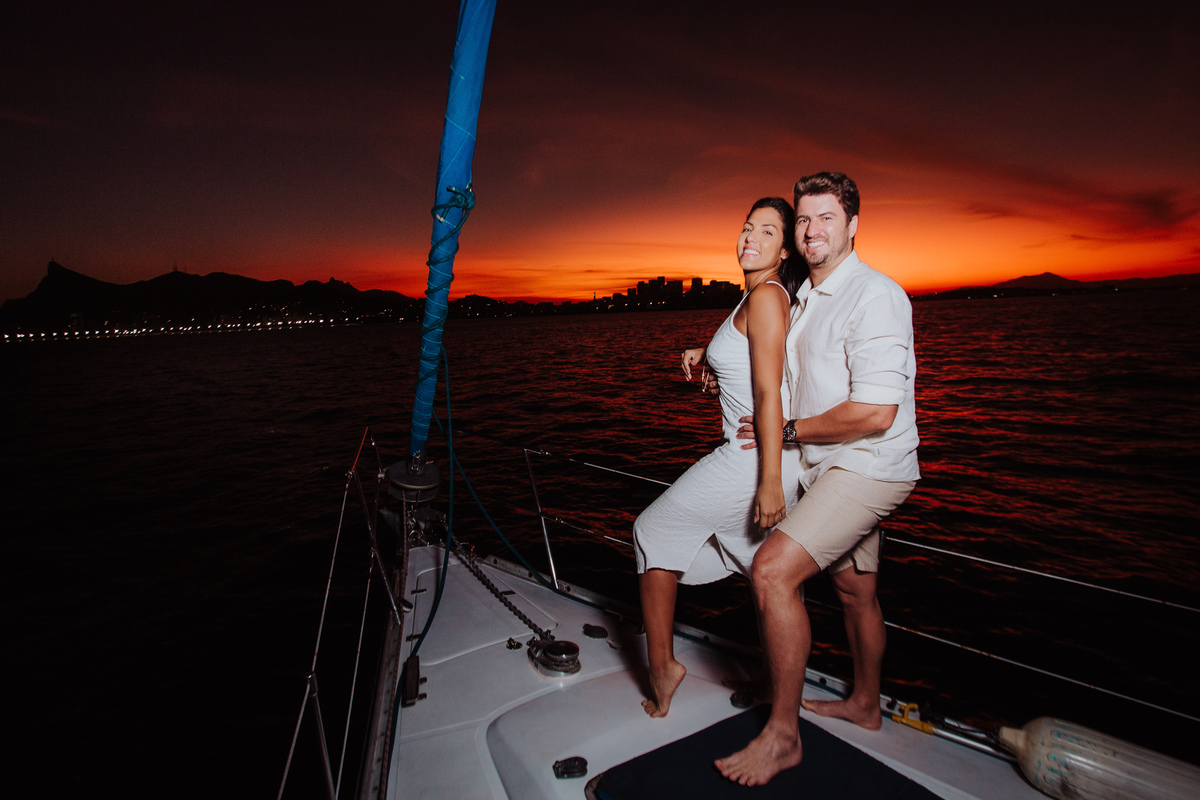 Por do Sol no Barco na Marina da Glória